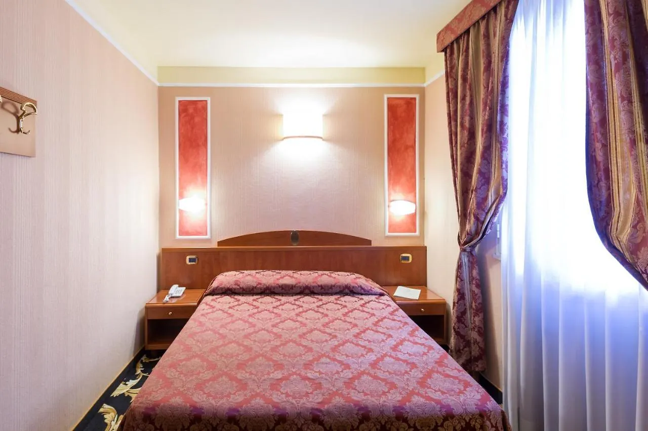 Boutique Hotel Puccini 몬테카티니테르메